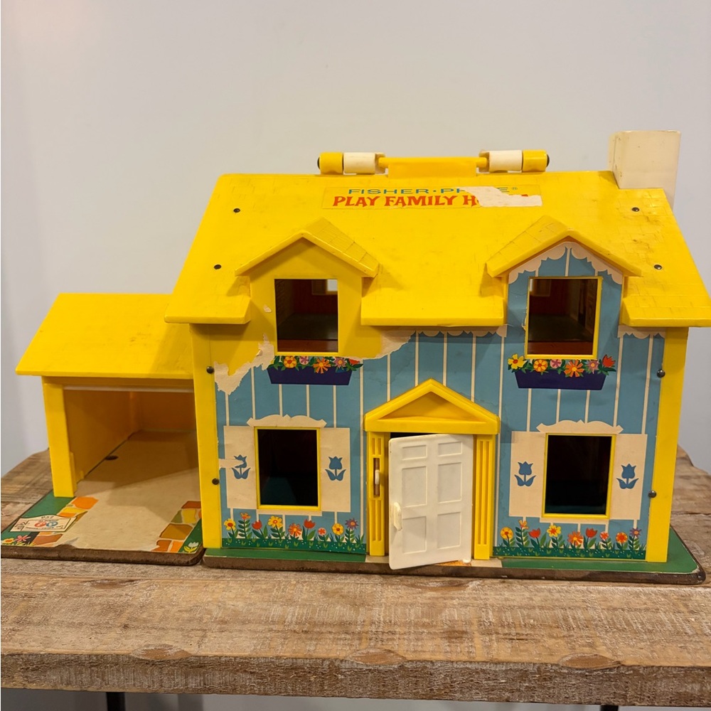 1969 Fisher-Price Yellow Play Family House